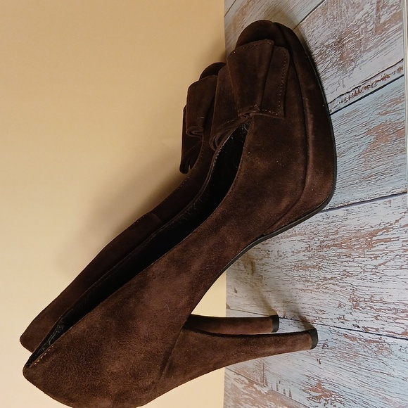 Woman's Brown Lavorazione Artigiana Suede Shoe Size 9 - Picture 3 of 7